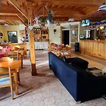 Zlaty Potok Otel 3*