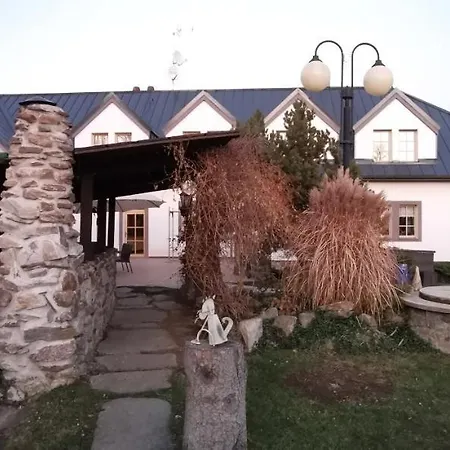 Hotel Zlatý Potok Nicov (Prachatice)