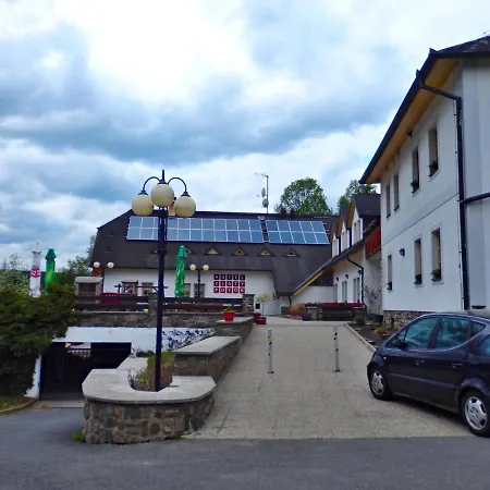 Zlatý Potok Hotel 3*