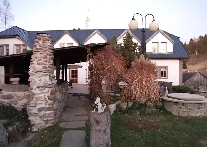Отель Zlaty Potok Nicov (Prachatice)