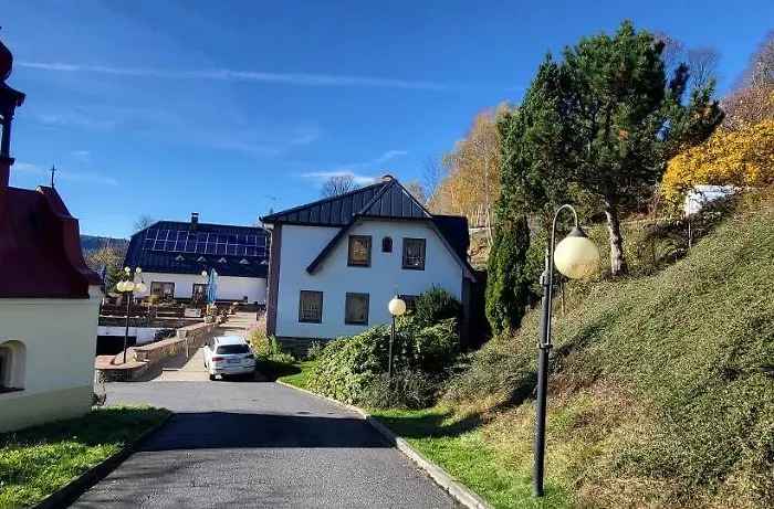 Zlaty Potok Отель Nicov (Prachatice)