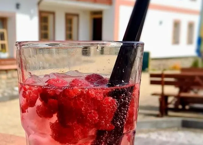 Zlaty Potok Отель
